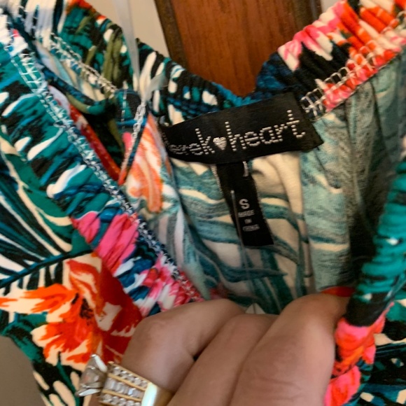 2 ladies size small short rompers - Picture 3 of 6